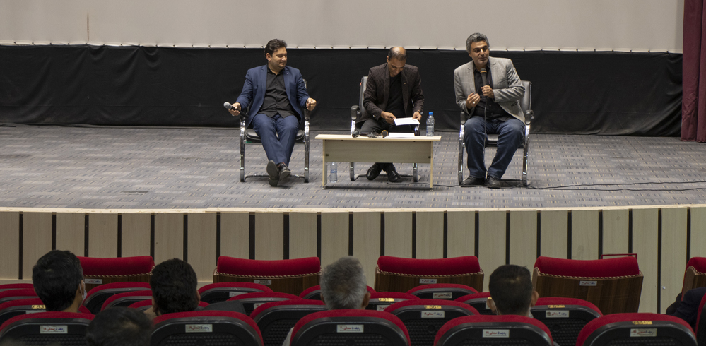 اکران عمومی مستند میرآب در زاهدان